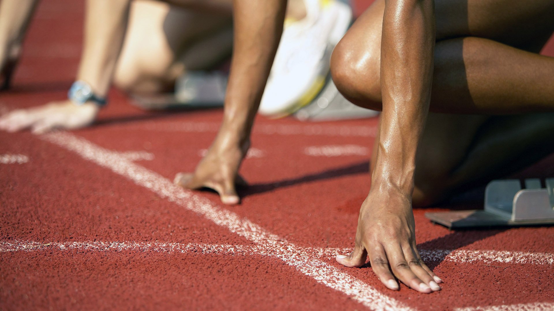 明星运动员自传出版引发社会共鸣，运动员转型明星